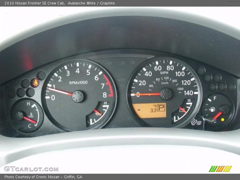 Avalanche White / Graphite 2010 Nissan Frontier SE Crew Cab