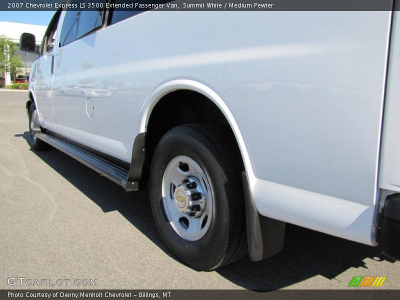 Summit White / Medium Pewter 2007 Chevrolet Express LS 3500 Extended Passenger Van