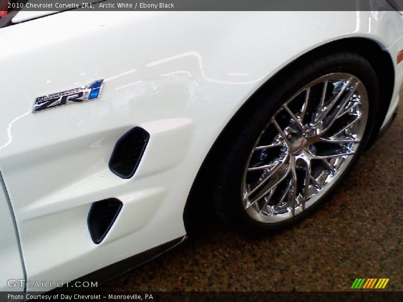 Arctic White / Ebony Black 2010 Chevrolet Corvette ZR1