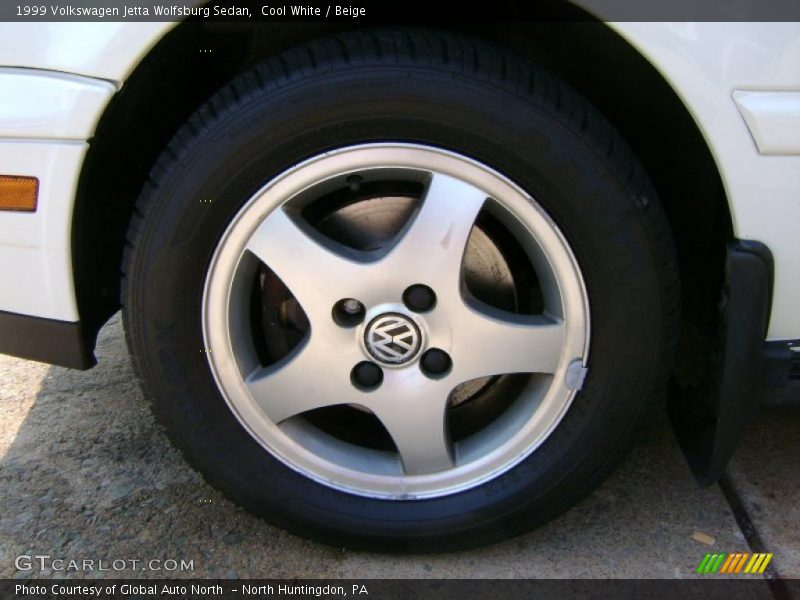 Cool White / Beige 1999 Volkswagen Jetta Wolfsburg Sedan