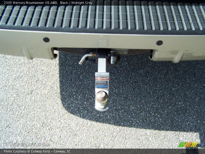 Black / Midnight Grey 2005 Mercury Mountaineer V8 AWD