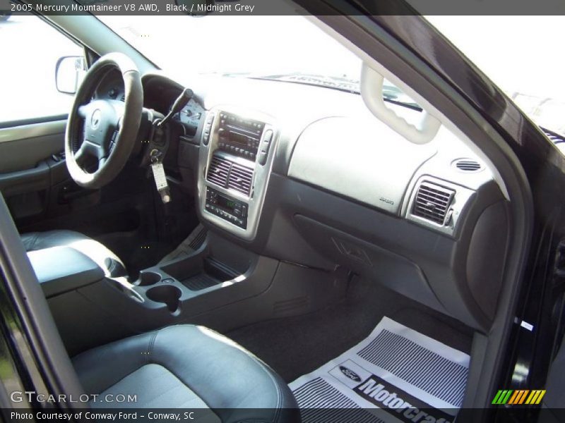 Black / Midnight Grey 2005 Mercury Mountaineer V8 AWD