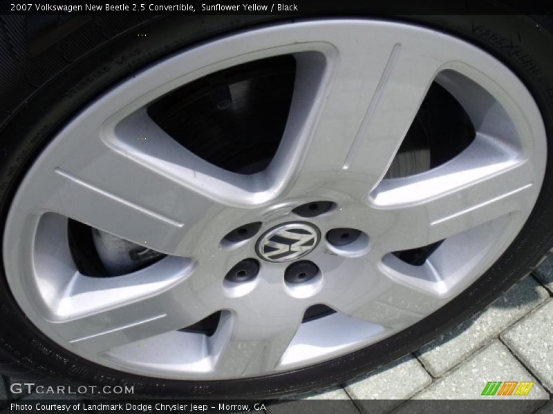 Sunflower Yellow / Black 2007 Volkswagen New Beetle 2.5 Convertible