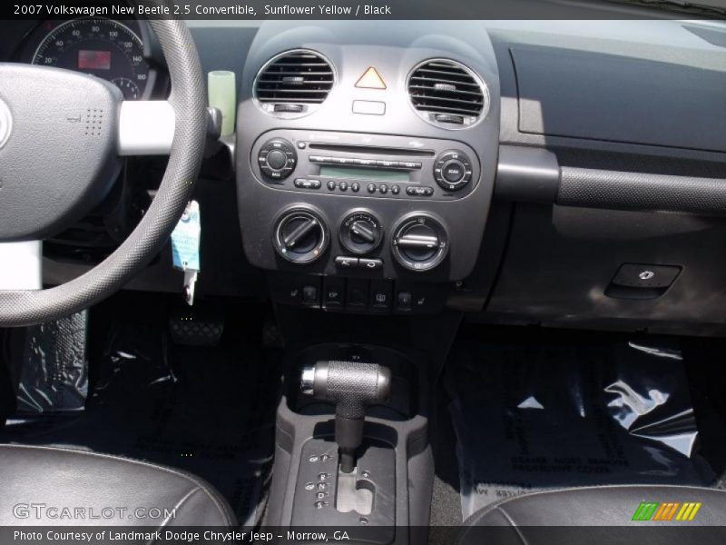 Sunflower Yellow / Black 2007 Volkswagen New Beetle 2.5 Convertible