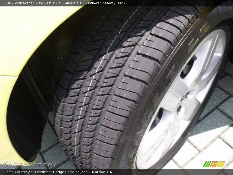 Sunflower Yellow / Black 2007 Volkswagen New Beetle 2.5 Convertible