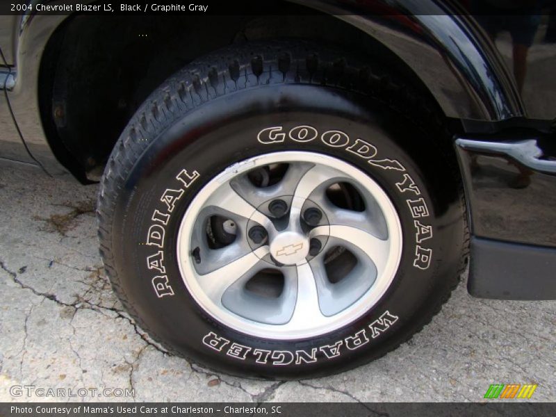 Black / Graphite Gray 2004 Chevrolet Blazer LS