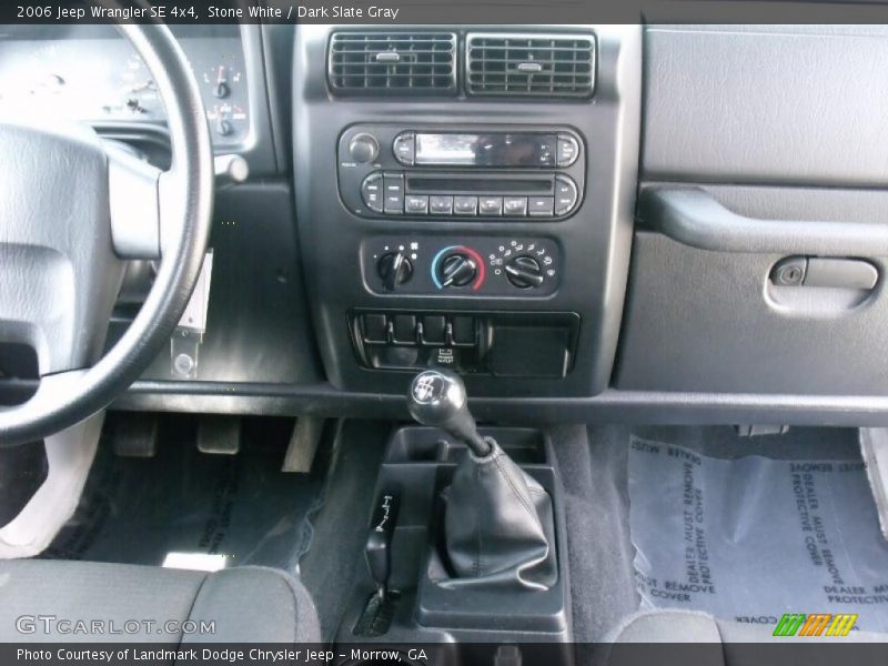 Stone White / Dark Slate Gray 2006 Jeep Wrangler SE 4x4