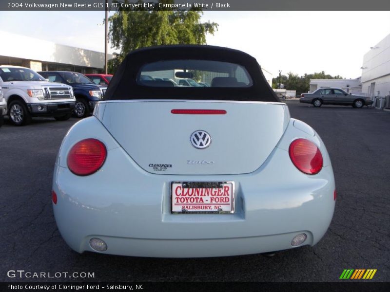 Campanella White / Black 2004 Volkswagen New Beetle GLS 1.8T Convertible