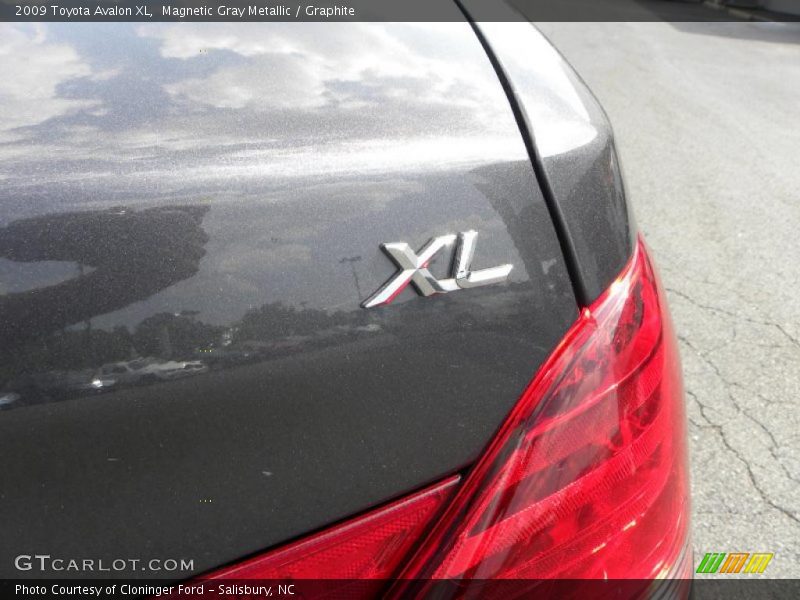 Magnetic Gray Metallic / Graphite 2009 Toyota Avalon XL