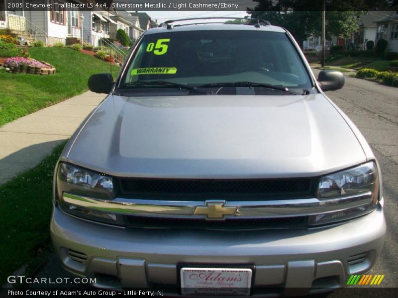 Silverstone Metallic / Light Cashmere/Ebony 2005 Chevrolet TrailBlazer LS 4x4