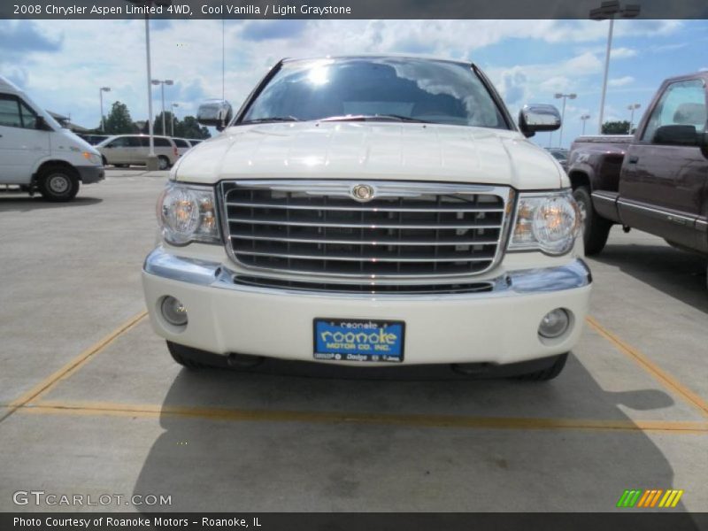 Cool Vanilla / Light Graystone 2008 Chrysler Aspen Limited 4WD