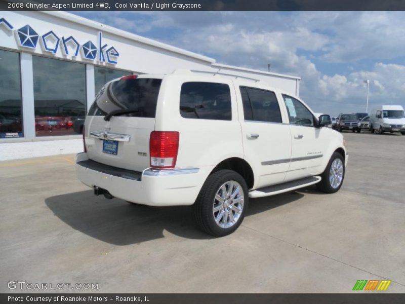 Cool Vanilla / Light Graystone 2008 Chrysler Aspen Limited 4WD