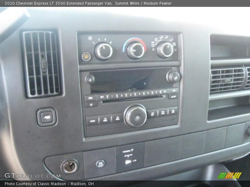 Summit White / Medium Pewter 2010 Chevrolet Express LT 3500 Extended Passenger Van