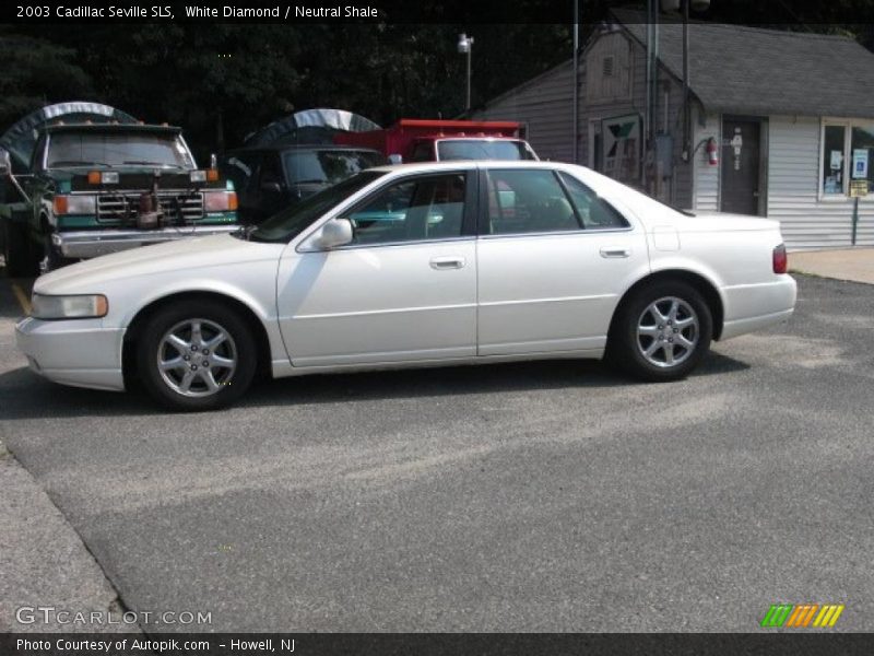White Diamond / Neutral Shale 2003 Cadillac Seville SLS