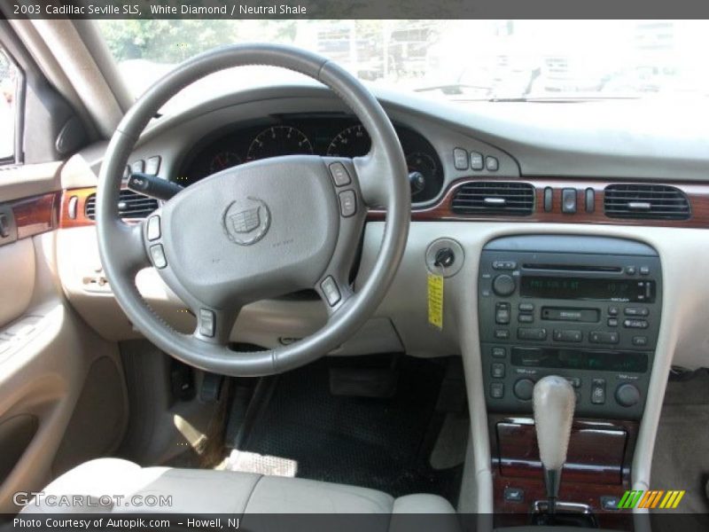White Diamond / Neutral Shale 2003 Cadillac Seville SLS