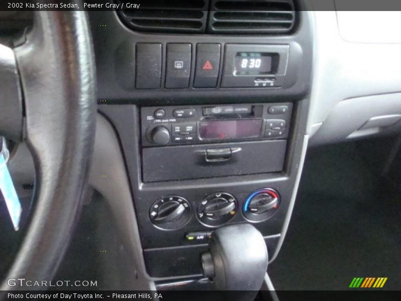 Pewter Gray / Gray 2002 Kia Spectra Sedan