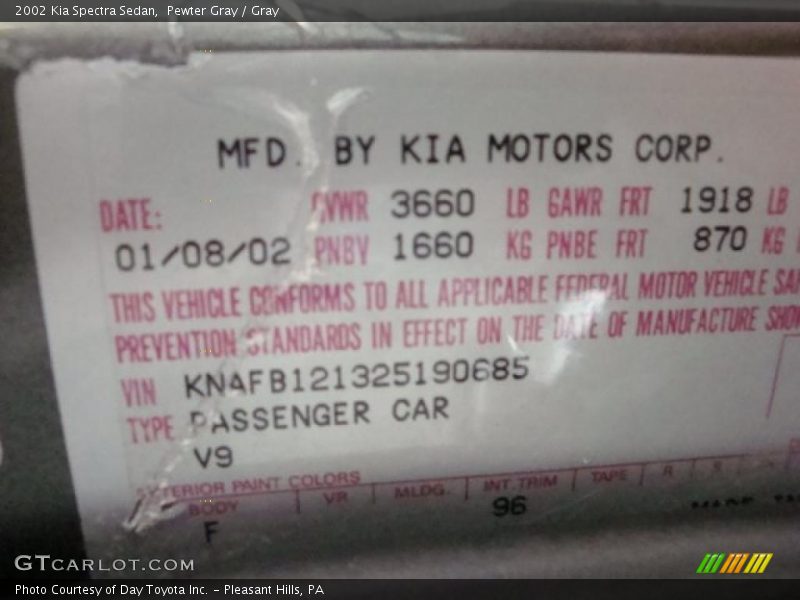 Pewter Gray / Gray 2002 Kia Spectra Sedan