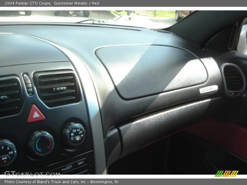 Quicksilver Metallic / Red 2004 Pontiac GTO Coupe