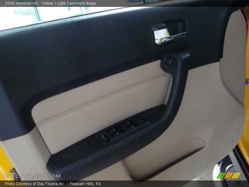 Yellow / Light Cashmere Beige 2006 Hummer H3