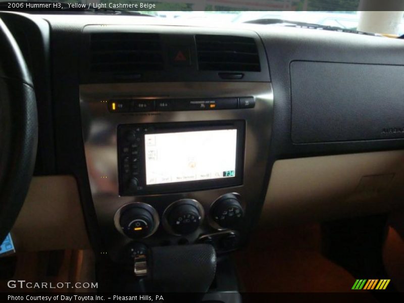Yellow / Light Cashmere Beige 2006 Hummer H3