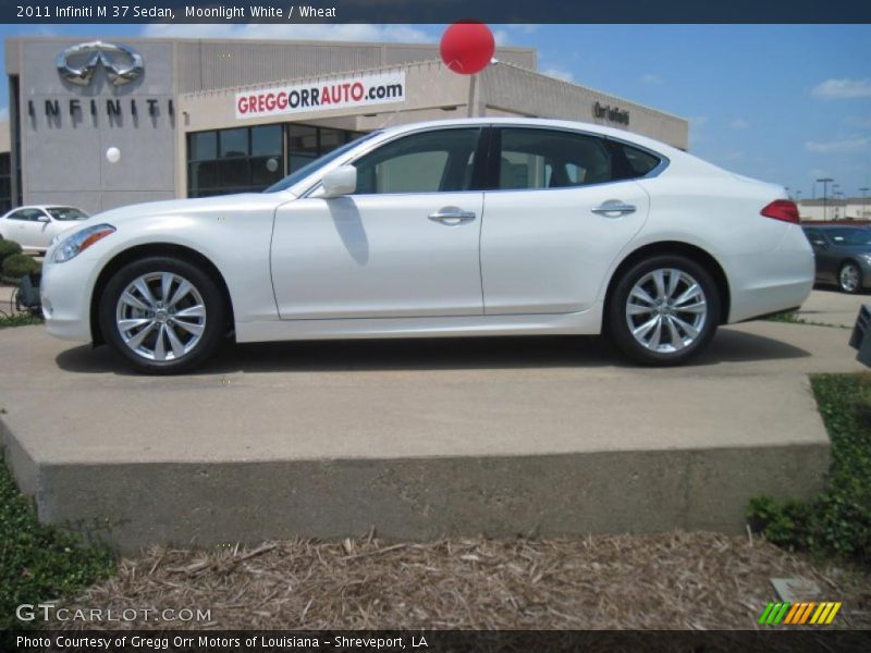 Moonlight White / Wheat 2011 Infiniti M 37 Sedan