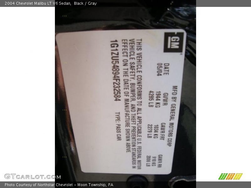Black / Gray 2004 Chevrolet Malibu LT V6 Sedan