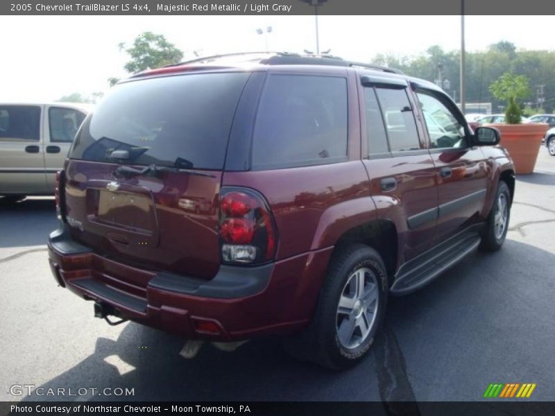 Majestic Red Metallic / Light Gray 2005 Chevrolet TrailBlazer LS 4x4