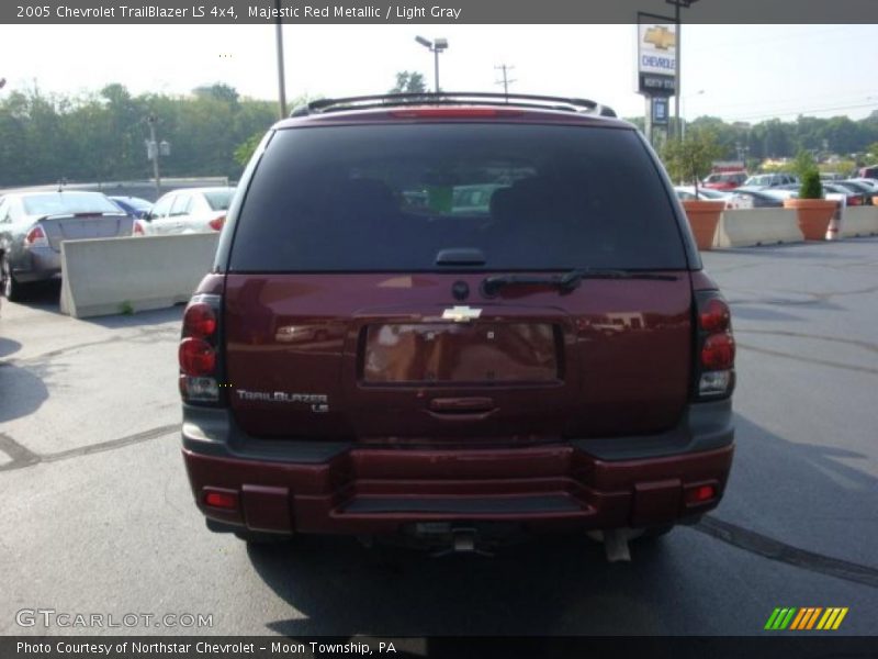 Majestic Red Metallic / Light Gray 2005 Chevrolet TrailBlazer LS 4x4