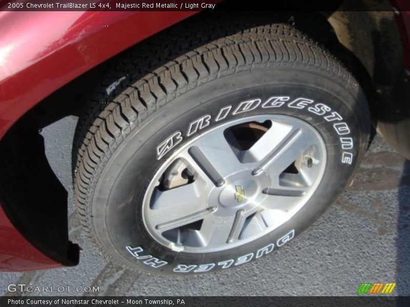 Majestic Red Metallic / Light Gray 2005 Chevrolet TrailBlazer LS 4x4