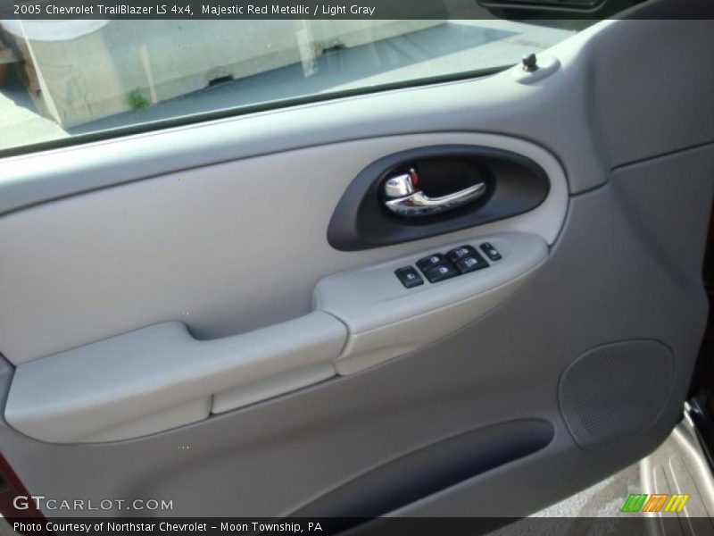 Majestic Red Metallic / Light Gray 2005 Chevrolet TrailBlazer LS 4x4