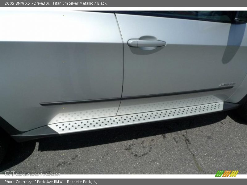 Titanium Silver Metallic / Black 2009 BMW X5 xDrive30i