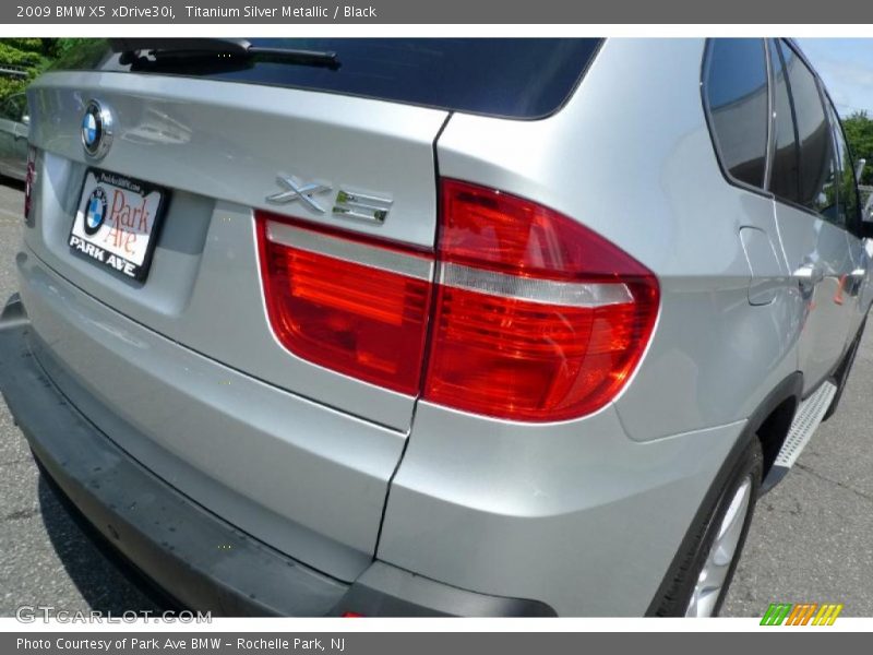 Titanium Silver Metallic / Black 2009 BMW X5 xDrive30i