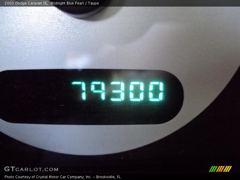 Midnight Blue Pearl / Taupe 2003 Dodge Caravan SE