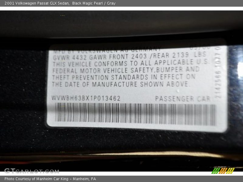 Black Magic Pearl / Gray 2001 Volkswagen Passat GLX Sedan