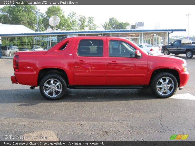 Victory Red / Ebony 2007 Chevrolet Avalanche LTZ