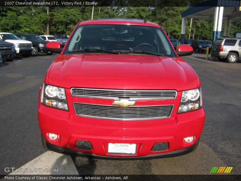 Victory Red / Ebony 2007 Chevrolet Avalanche LTZ