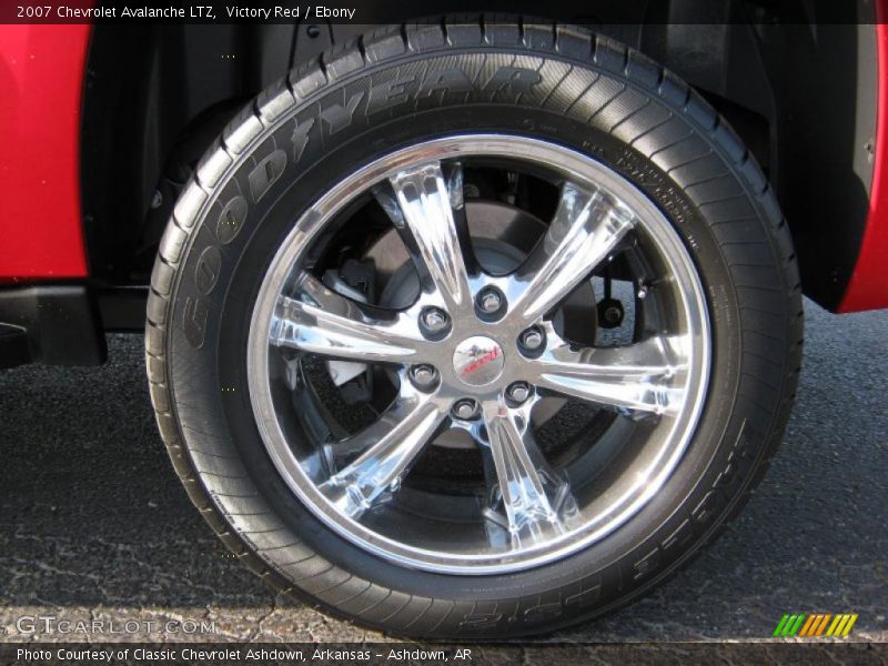 Victory Red / Ebony 2007 Chevrolet Avalanche LTZ