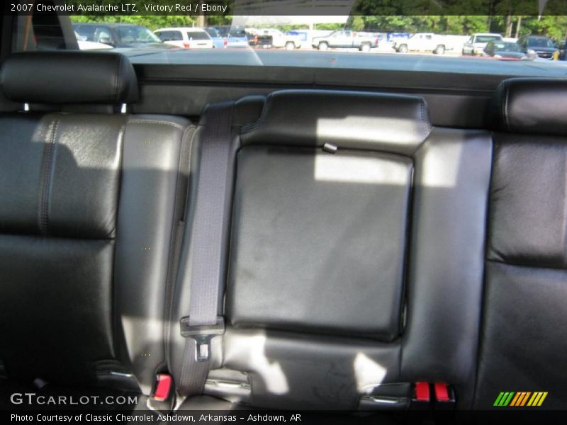 Victory Red / Ebony 2007 Chevrolet Avalanche LTZ