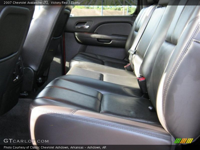 Victory Red / Ebony 2007 Chevrolet Avalanche LTZ