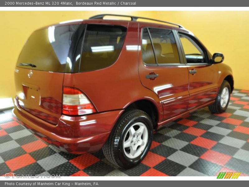 Bordeaux Red Metallic / Charcoal 2000 Mercedes-Benz ML 320 4Matic