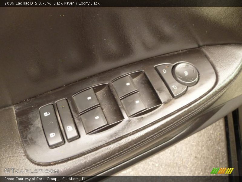 Black Raven / Ebony Black 2006 Cadillac DTS Luxury
