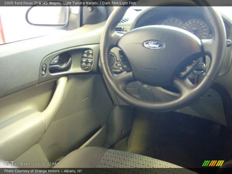 Light Tundra Metallic / Dark Flint/Light Flint 2005 Ford Focus ZXW SES Wagon