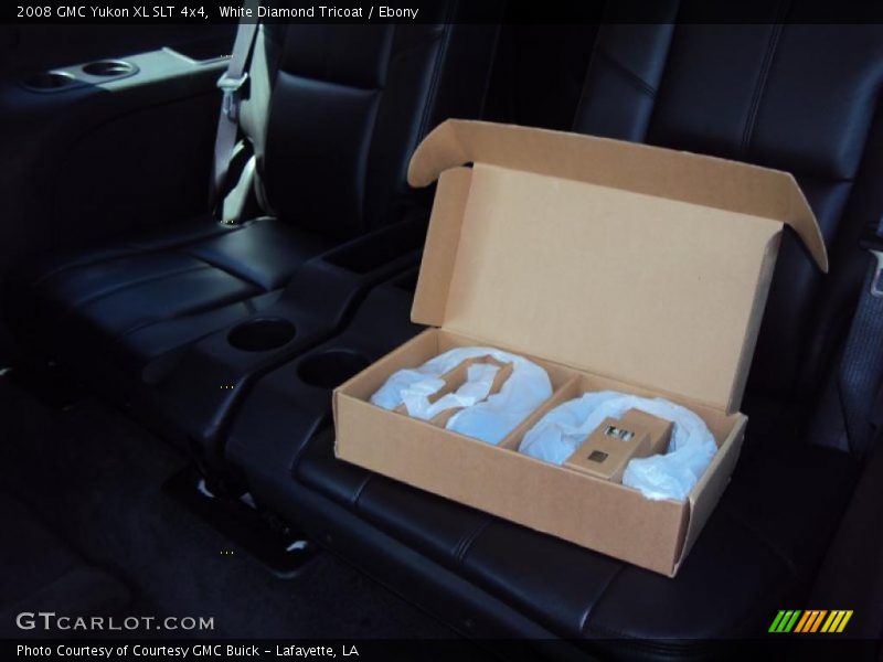 White Diamond Tricoat / Ebony 2008 GMC Yukon XL SLT 4x4