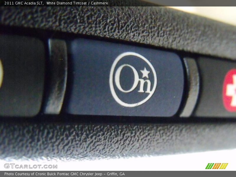 White Diamond Tintcoat / Cashmere 2011 GMC Acadia SLT