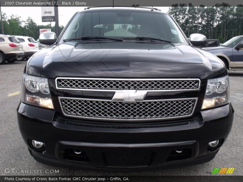 Black / Ebony 2007 Chevrolet Avalanche LTZ