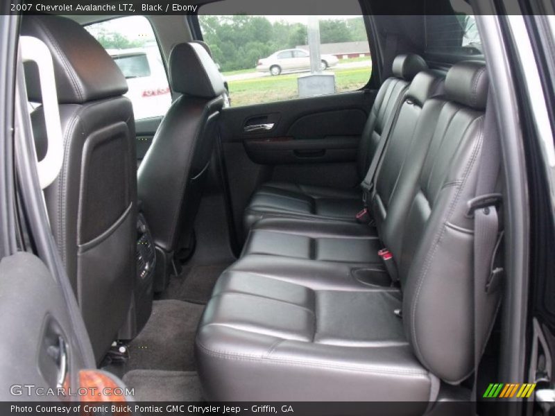 Black / Ebony 2007 Chevrolet Avalanche LTZ