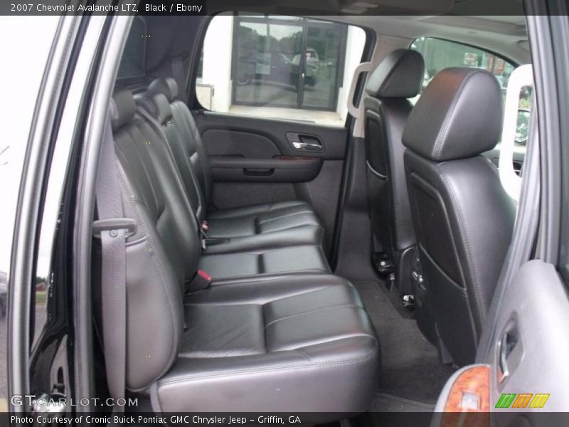 Black / Ebony 2007 Chevrolet Avalanche LTZ