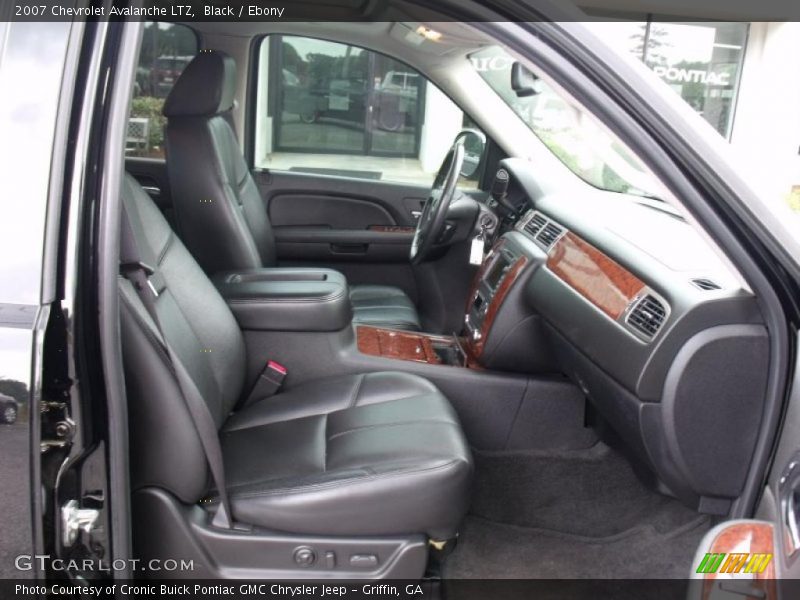 Black / Ebony 2007 Chevrolet Avalanche LTZ