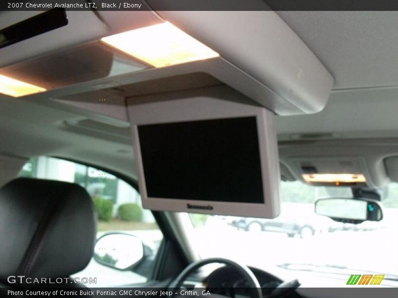 Black / Ebony 2007 Chevrolet Avalanche LTZ