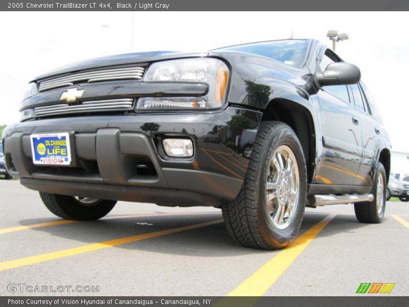 Black / Light Gray 2005 Chevrolet TrailBlazer LT 4x4